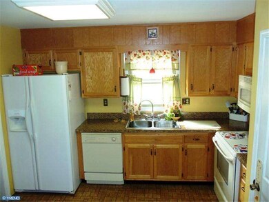 12 Roosevelt Dr, Boyertown, PA 19512 - photo 2