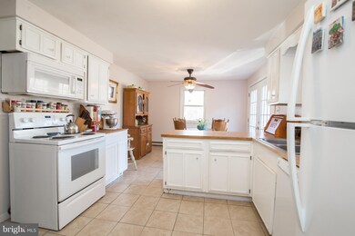 129 Hummingbird Dr, Shepherdstown, WV 25443 - photo 5