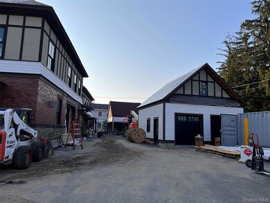 122 Regent St unit 5, Saratoga Springs, NY 12866 - photo 7