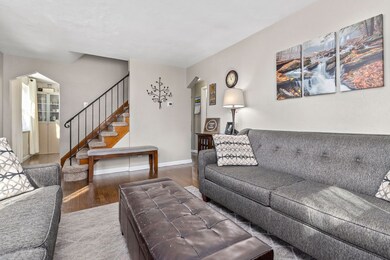 Living Room 15x11 Refinished hardwood flooring, ne