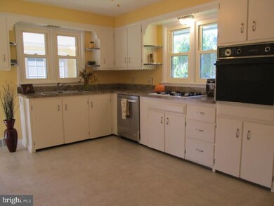 151 W Academy St, Clayton, NJ 08312 - photo 2
