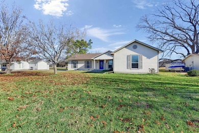 606 Kiowa Dr W, Gainesville, TX 76240 - photo 5