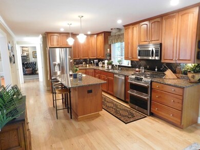 5 Kings Grove Ln, Kingston, MA 02364 - photo 2