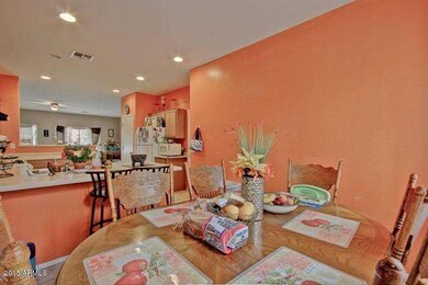 702 E Whyman Ave - Dining 1