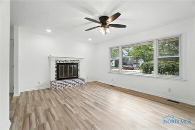 1812 Camelot Ln, Findlay, OH 45840 - photo 4