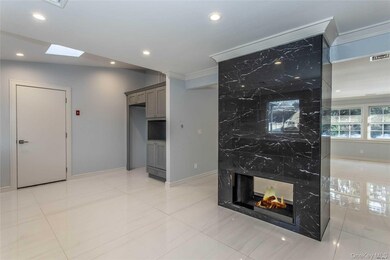 292 Acre Ln, Hicksville, NY 11801 - photo 5