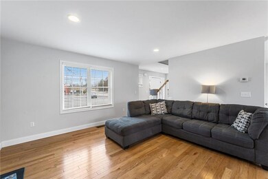 46 Wilson Ave, Warwick, RI 02889 - photo 4
