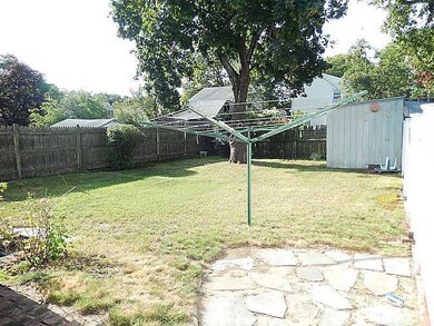 115 Friendly Rd, Cranston, RI 02910 - photo 3