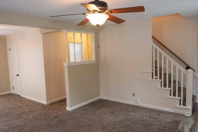 DSC_1178_Living Room_102520