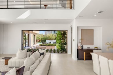 7385 Heron Canyon Ct, Las Vegas, NV 89117 - photo 4