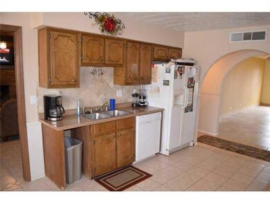 1803 Jack Nicklaus Dr, El Paso, TX 79935 - photo 6