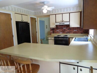 4603 Fieldcrest Dr, Lansing, MI 48917 - photo 7