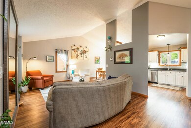 418 W Wachter Ave MLS-7
