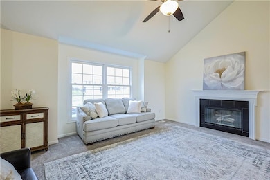 3904 Remington Ct, Saint Joseph, MO 64506 - photo 4