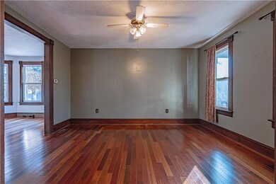 Formal Liv Rm