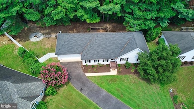 700 E Upland Ct, Salisbury, MD 21801 - photo 2