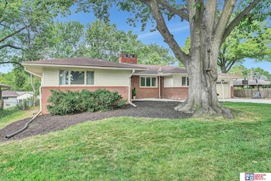 1425 Ridgeway Rd, Lincoln, NE 68506 - photo 3