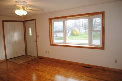 3318 Loveland Ave, Erie, PA 16506 - photo 4