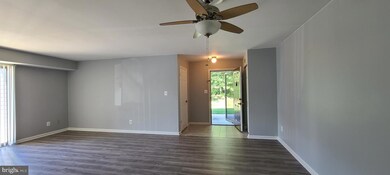 5829 Orchard Hill Ct, Clifton, VA 20124 - photo 5