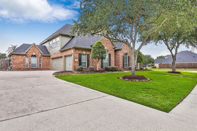 2000 Sparrow Cir, Friendswood, TX 77546 - photo 3