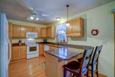 112 Gunther Dr, Evansville, WI 53536 - photo 3