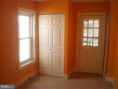 1333 Locust St, Reading, PA 19604 - photo 5