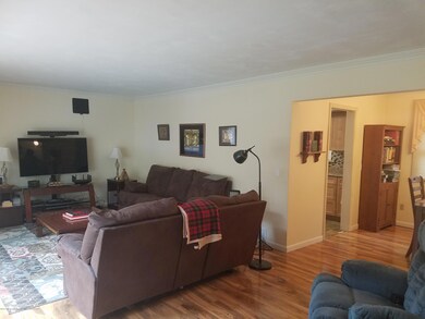 7 Living Room
