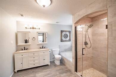 903 Lancaster Dr, Friendswood, TX 77546 - photo 7