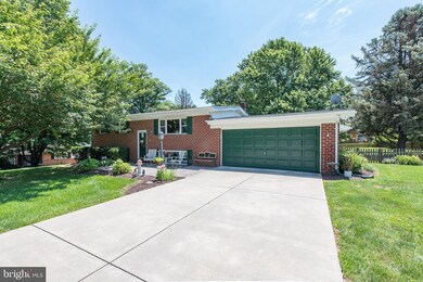 6203 Rolling View Dr, Sykesville, MD 21784 - photo 2