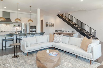 Fully Furnished!