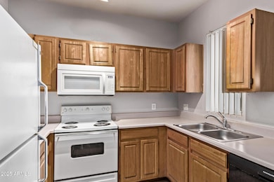 2929 W Yorkshire Dr unit 2074, Phoenix, AZ 85027 - photo 2