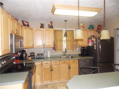 AND!  THE KITCHEN IS OPEN TO DINING!  PERFECT!