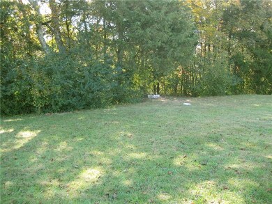 Large yard for kids, pets and entertaining