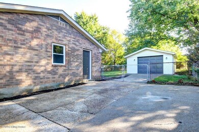 7721 Rochelle Rd, Louisville, KY 40228 - photo 3