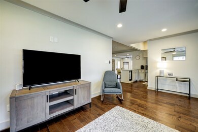 4315 Piney Woods Dr, Houston, TX 77018 - photo 3