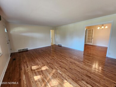 607 River St, Jacksonville, NC 28540 - photo 5