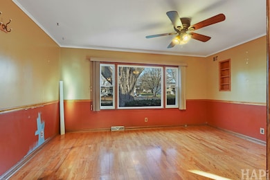 1621 Meadow Ln, McHenry, IL 60050 - photo 2