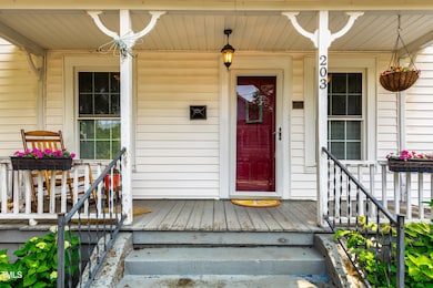 203BrickSt-Exterior-Web-04