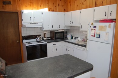 130 Saddle Brook Ln, Hawley, PA 18428 - photo 5