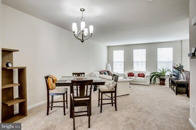 9062 Isabel Ln, Manassas Park, VA 20111 - photo 7