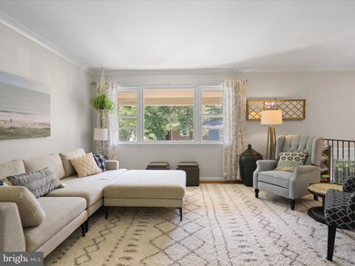 6206 Erman Ct, Burke, VA 22015 - photo 4