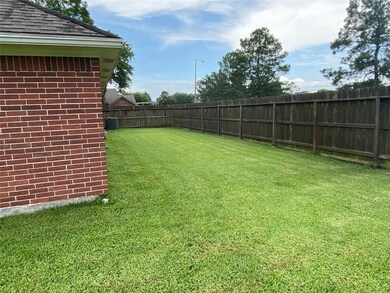 2012 Stapleton Dr, Friendswood, TX 77546 - photo 6