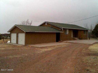 895 W 10th S