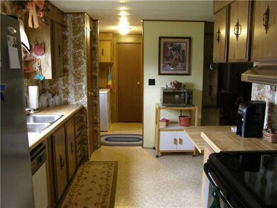 Kitchen. Reverse view of the kitchen.