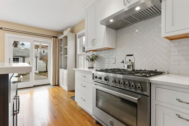 32 Bromfield St unit B, Newburyport, MA 01950 - photo 3