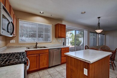 Kitchen w/ island