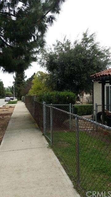 CORNER SIDEWALK VIEW