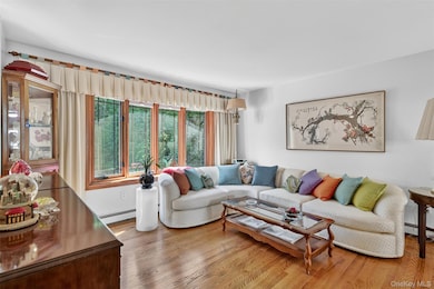 83 Camelot Rd, Poughkeepsie, NY 12601 - photo 4