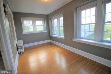 4900 APT. 20 Horseshoe Pike, Honey Brook, PA 19344 - photo 5