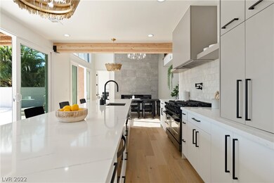 8341 Plum Creek Ct, Las Vegas, NV 89113 - photo 2